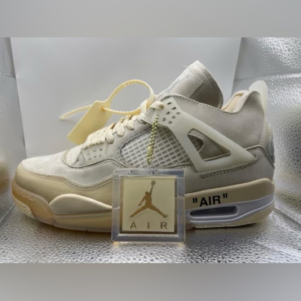 Offwhite Jordan 4s